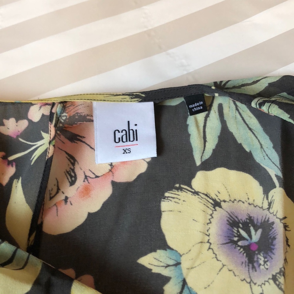 Cabi Ruffle Tank NWOT - Picture 5 of 5
